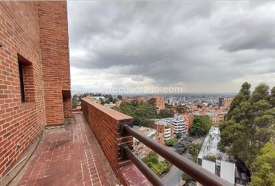 Apartamento de 2 alcobas en arriendo en Rosales Bellavista, Bogotá, 220 m² · foto 7 de 11