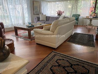 Apartamento de 3 alcobas en venta en El Refugio, Bogotá, 260 m² · foto 4 de 18