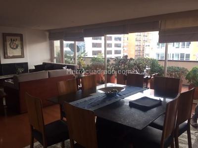 Apartamento en venta en Chico, Bogotá · foto 3 de 15