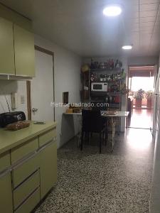Apartamento en venta en Chico, Bogotá · foto 8 de 15