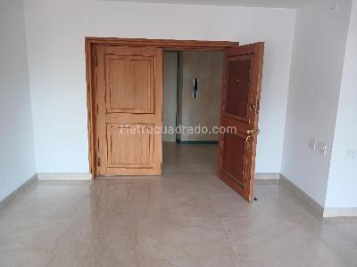 Apartamento en venta en Chico Reservado, Bogotá · foto 5 de 16