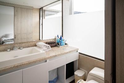 Apartamento de 3 alcobas en venta en Chico Norte, Bogotá, 228 m² · foto 12 de 19