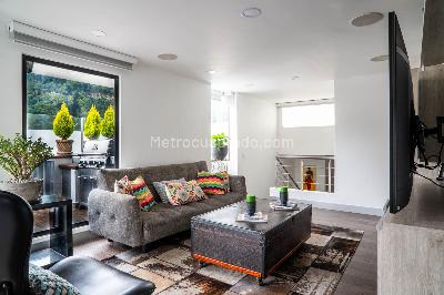 Apartamento de 3 alcobas en venta en Chico Norte, Bogotá, 228 m² · foto 15 de 19