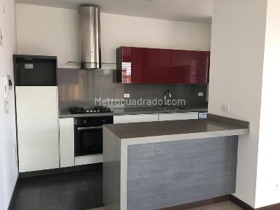 Apartamento de 2 alcobas en venta en Chico Santa Barbara, Bogotá, 92 m² · foto 4 de 9