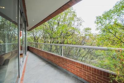 Apartamento de 3 alcobas en venta en Altos De Cabrera, Bogotá, 280 m² · foto 3 de 9