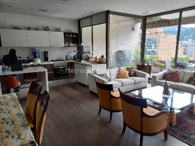 Apartamento de 2 alcobas en venta en Molinos Del Chico, Bogotá, 120 m² · foto 3 de 15