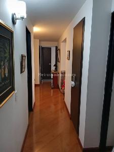 Apartamento de 2 alcobas en venta en Bella Suiza Altos De, Bogotá, 77 m² · foto 13 de 18