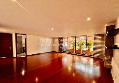 Apartamento en venta en Santa Ana Occidental, Bogotá · foto 2 de 18
