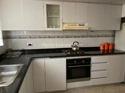 Apartamento de 2 alcobas en venta en Chico Museo, Bogotá, 103 m² · foto 12 de 13