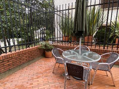 Apartamento de 2 alcobas en venta en Chico Museo, Bogotá, 103 m² · foto 2 de 13