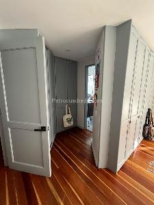 Apartamento de 3 alcobas en venta en Rosales Bella Vista, Bogotá, 140 m² · foto 8 de 10