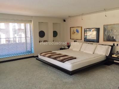 Apartamento de 4 alcobas en venta en Los Rosales, Bogotá, 530 m² · foto 4 de 4