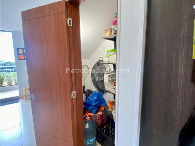Apartamento de 5 alcobas en venta en Avda Pedro Tafur Cerca Makro, Ibagué, 330 m² · foto 17 de 20