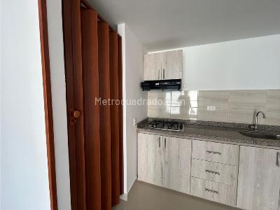 Apartamento de 3 alcobas en venta en Via Aeropuerto, Ibagué, 66 m² · foto 3 de 20