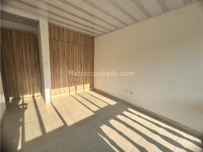 Casa de 4 alcobas en venta en Boqueron, Ibagué, 120 m² · foto 14 de 18