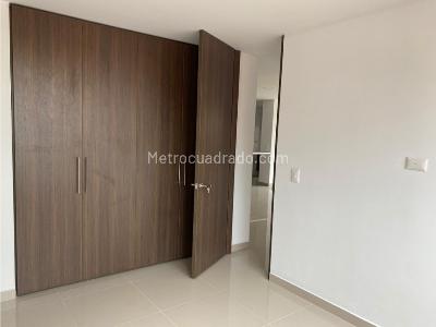 Apartamento de 3 alcobas en venta en Piedra Pintada Alta, Ibagué, 94 m² · foto 11 de 20