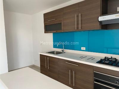 Apartamento de 3 alcobas en venta en Piedra Pintada Alta, Ibagué, 94 m² · foto 3 de 20