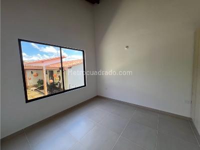 Casa de 3 alcobas en venta en Pueblo Tapao, Armenia, 300 m² · foto 6 de 16