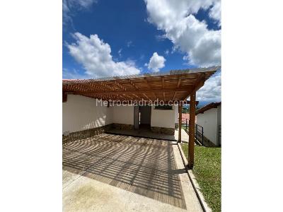 Casa de 3 alcobas en venta en Pueblo Tapao, Armenia, 300 m² · foto 14 de 16