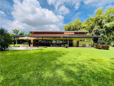 Casa de 4 alcobas en venta en Club Campestre, Armenia · foto 20 de 20