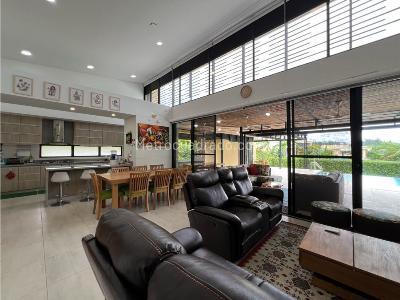 Casa de 3 alcobas en venta en Aeropuerto, Armenia, 133 m² · foto 6 de 20