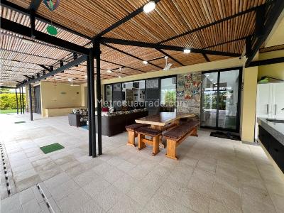 Casa de 3 alcobas en venta en Aeropuerto, Armenia, 133 m² · foto 11 de 20