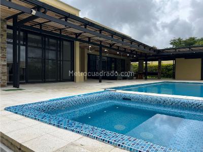 Casa de 3 alcobas en venta en Aeropuerto, Armenia, 133 m² · foto 12 de 20