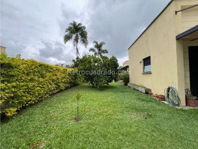 Casa de 3 alcobas en venta en Aeropuerto, Armenia, 133 m² · foto 13 de 20