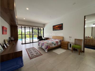 Casa de 3 alcobas en venta en Aeropuerto, Armenia, 133 m² · foto 18 de 20