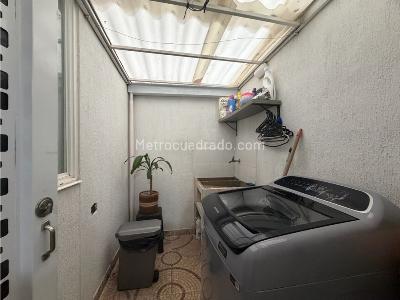 Apartamento de 2 alcobas en venta en Sector Cementerio Jardines, Armenia, 43 m² · foto 4 de 12