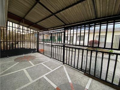 Casa de 5 alcobas en venta en Paraiso, Armenia, 140 m² · foto 4 de 15