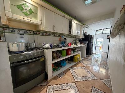Casa de 5 alcobas en venta en Granada, Armenia, 180 m² · foto 9 de 20