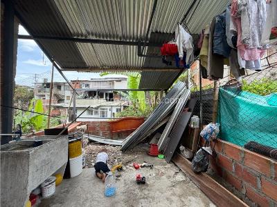 Casa de 5 alcobas en venta en Granada, Armenia, 180 m² · foto 12 de 20