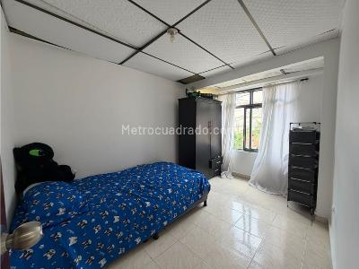 Casa de 5 alcobas en venta en Granada, Armenia, 180 m² · foto 15 de 20