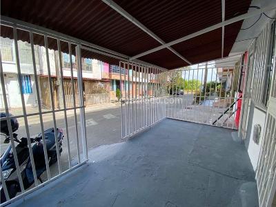 Casa de 5 alcobas en venta en Barrio Jardin De La Fachada, Armenia, 73 m² · foto 2 de 18