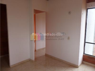 Apartamento de 3 alcobas en venta en Parque Campestre, Soacha, 44 m² · foto 14 de 20