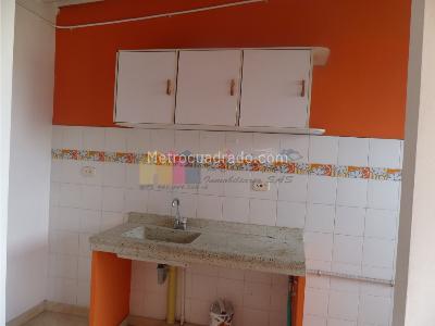 Apartamento de 3 alcobas en venta en Parque Campestre, Soacha, 44 m² · foto 18 de 20