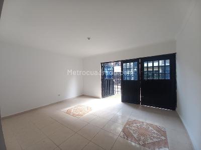 Casa de 5 alcobas en venta en Mojica, Cali, 262 m² · foto 2 de 18
