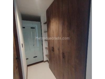 Apartamento de 3 alcobas en venta en Laureles, Medellín, 135 m² · foto 13 de 20