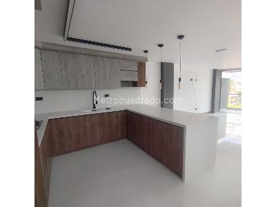 Apartamento de 3 alcobas en venta en Laureles, Medellín, 135 m² · foto 3 de 20