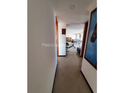 Apartamento en venta en Laureles, Medellín · foto 12 de 16