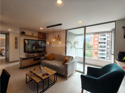 Apartamento de 3 alcobas en venta en Loma De Los Mesa, Envigado, 102 m² · foto 2 de 20