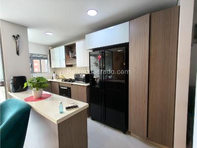 Apartamento de 3 alcobas en venta en Loma De Los Mesa, Envigado, 102 m² · foto 5 de 20
