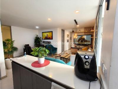 Apartamento de 3 alcobas en venta en Loma De Los Mesa, Envigado, 102 m² · foto 10 de 20