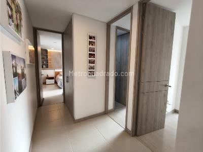 Apartamento de 3 alcobas en venta en Loma De Los Mesa, Envigado, 102 m² · foto 12 de 20