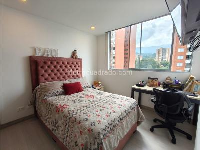 Apartamento de 3 alcobas en venta en Loma De Los Mesa, Envigado, 102 m² · foto 15 de 20