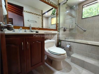 Casa de 3 alcobas en venta en Cumbres, Envigado, 180 m² · foto 14 de 19
