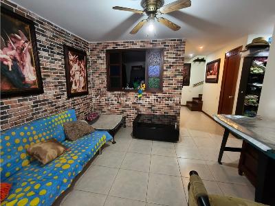 Casa de 3 alcobas en venta en Cumbres, Envigado, 180 m² · foto 16 de 19