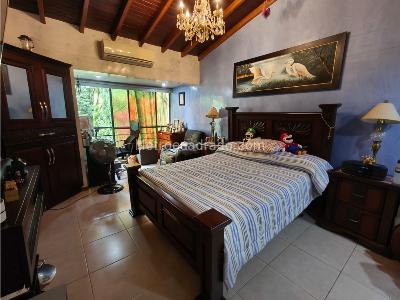 Casa de 3 alcobas en venta en Cumbres, Envigado, 180 m² · foto 8 de 19
