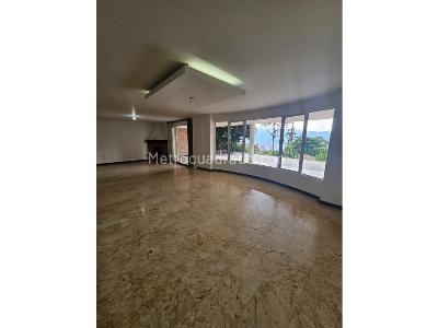 Casa de 5 alcobas en venta en La Calera, Medellín, 420 m² · foto 3 de 17